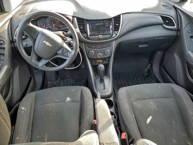 Photo 8 from auction – 2018 CHEVROLET TRAX LS with VIN 3GNCJKSB2JL211491