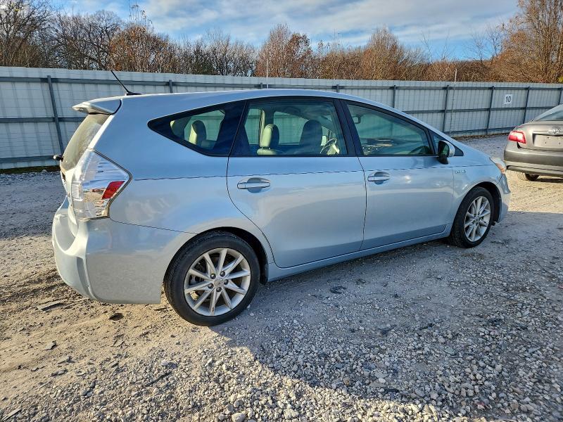 Photo 3 from auction – 2013 TOYOTA PRIUS V with VIN JTDZN3EU5D3214024
