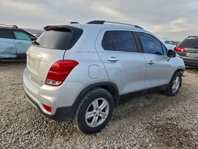 Photo 3 from auction – 2017 CHEVROLET TRAX 1LT with VIN 3GNCJLSB7HL214578