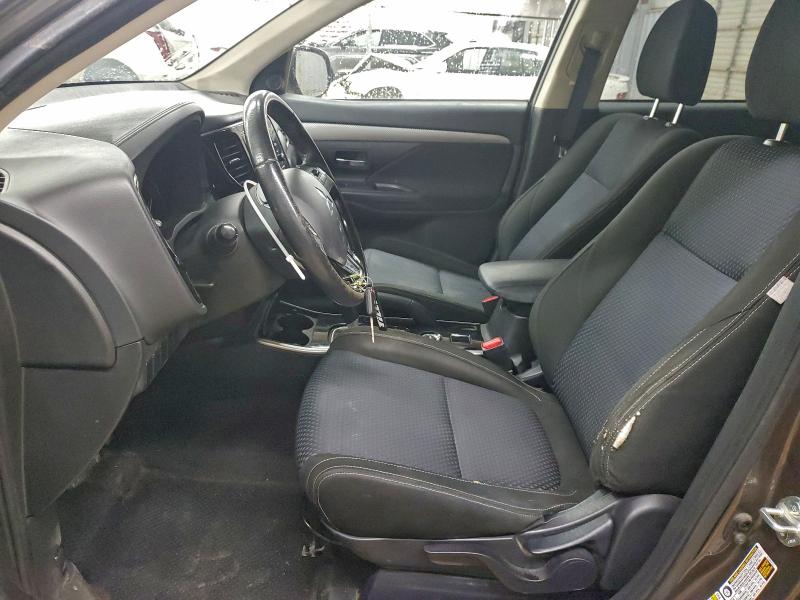 Photo 7 from auction – 2017 MITSUBISHI OUTLANDER with VIN JA4AZ2A38HZ052539