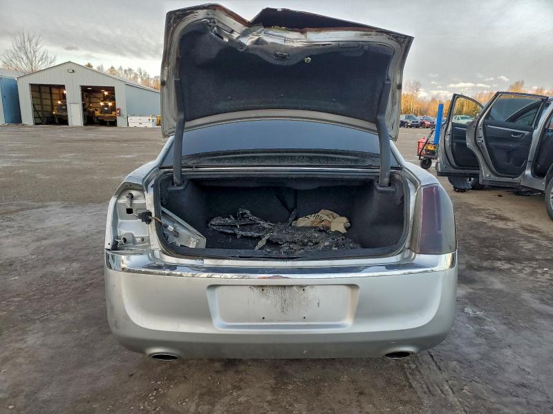 Photo 6 from auction – 2012 CHRYSLER 300C with VIN 2C3CCAET9CH179057
