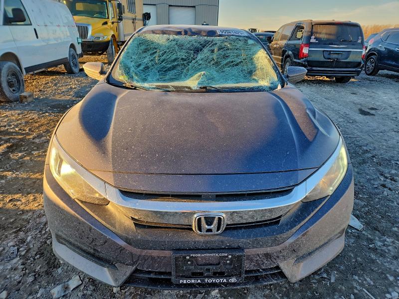 Photo 5 from auction – 2017 HONDA CIVIC LX with VIN 19XFC2F51HE014279