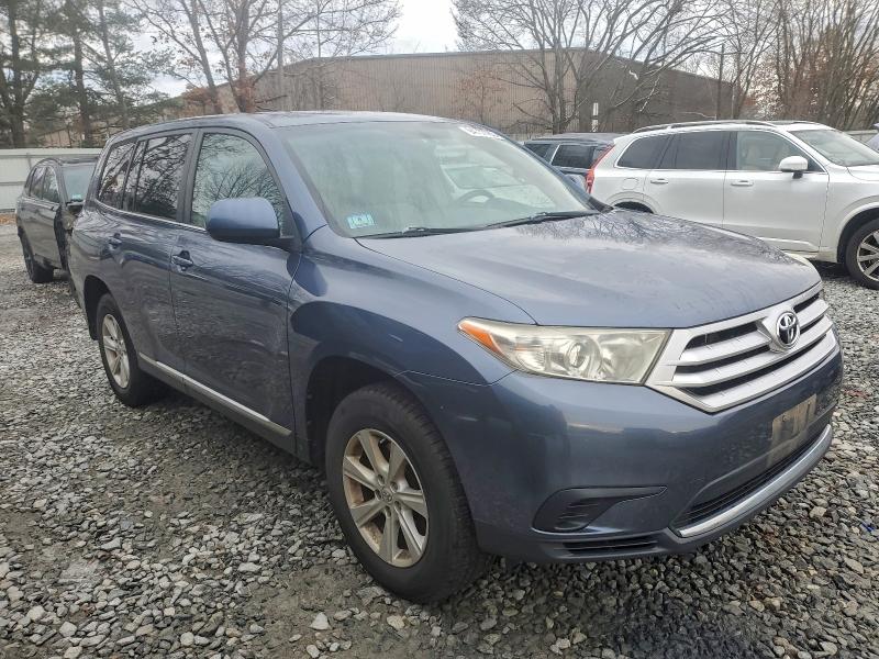 Photo 4 from auction – 2013 TOYOTA HIGHLANDER with VIN 5TDBK3EH4DS214494