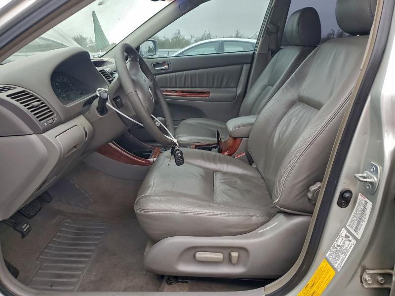 Photo 7 from auction – 2002 TOYOTA CAMRY LE with VIN JTDBF30K020052550