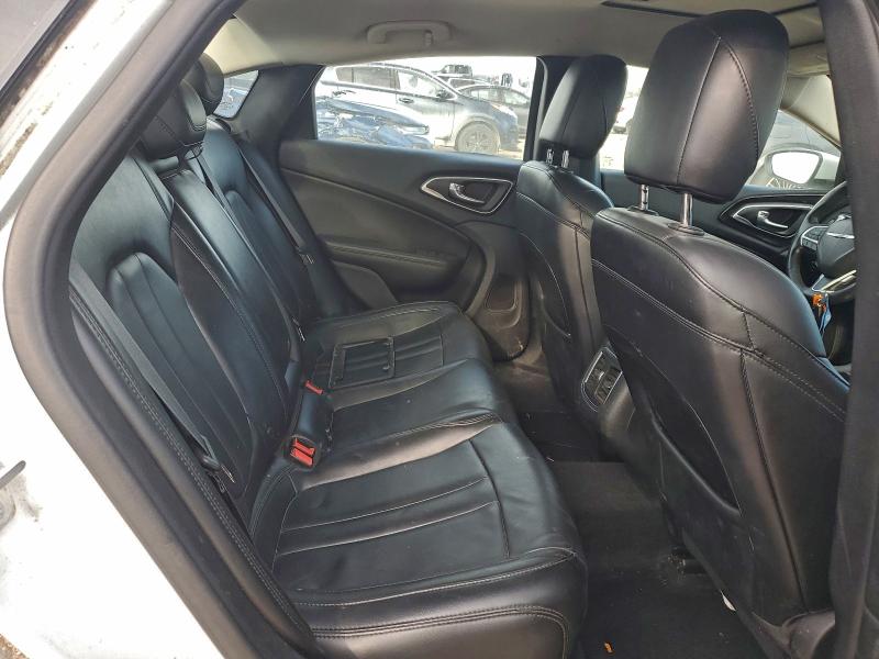 Photo 10 from auction – 2015 CHRYSLER 200 C with VIN 1C3CCCCBXFN508351