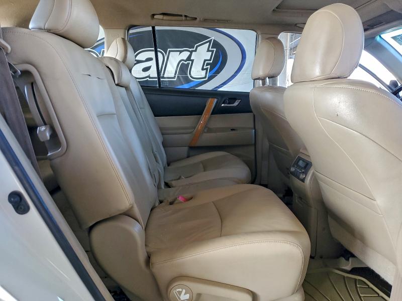 Photo 11 from auction – 2008 TOYOTA HIGHLANDER with VIN JTEEW44A582023624
