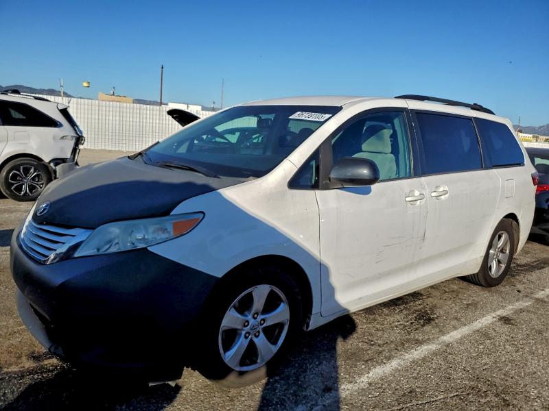 TOYOTA SIENNA LE 2015 with VIN 5TDKK3DC9FS584347 - Photo from auction