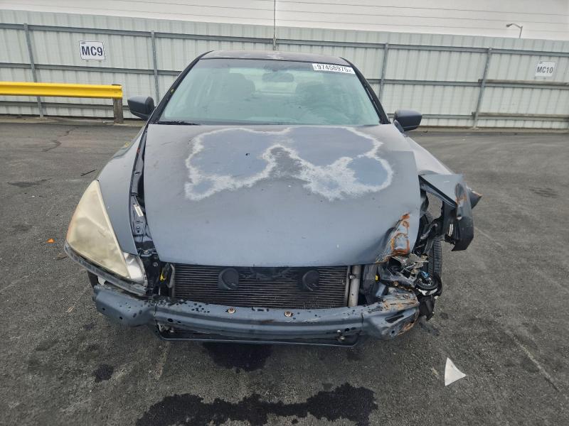 Photo 5 from auction – 2004 HONDA ACCORD LX with VIN JHMCM56374C040286
