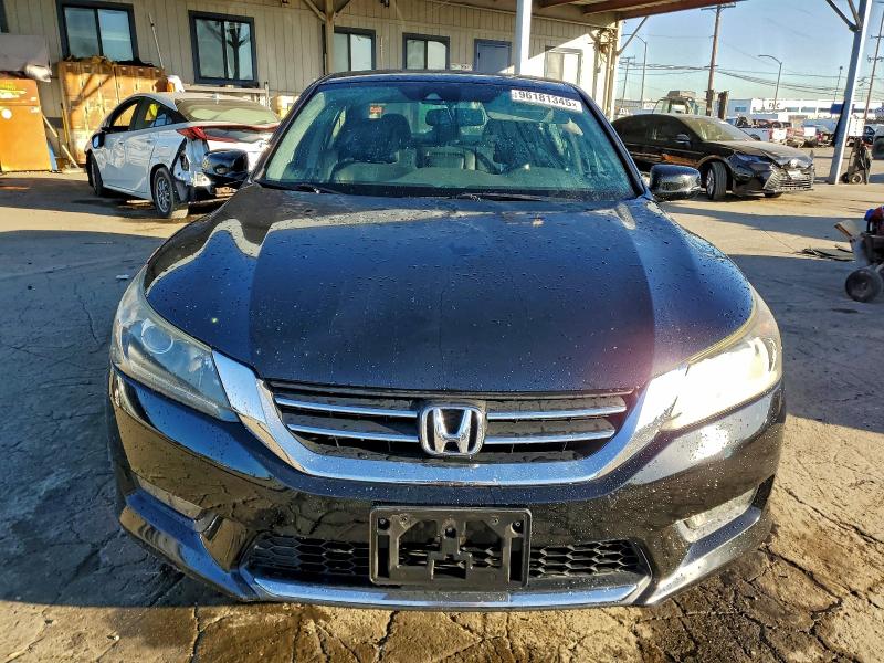 Photo 5 from auction – 2015 HONDA ACCORD EXL with VIN 1HGCR2F82FA040225