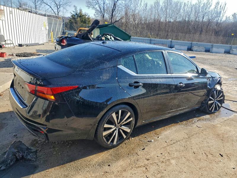 Photo 3 from auction – 2020 NISS ALTIMA with VIN 1N4BL4CV2LC180850