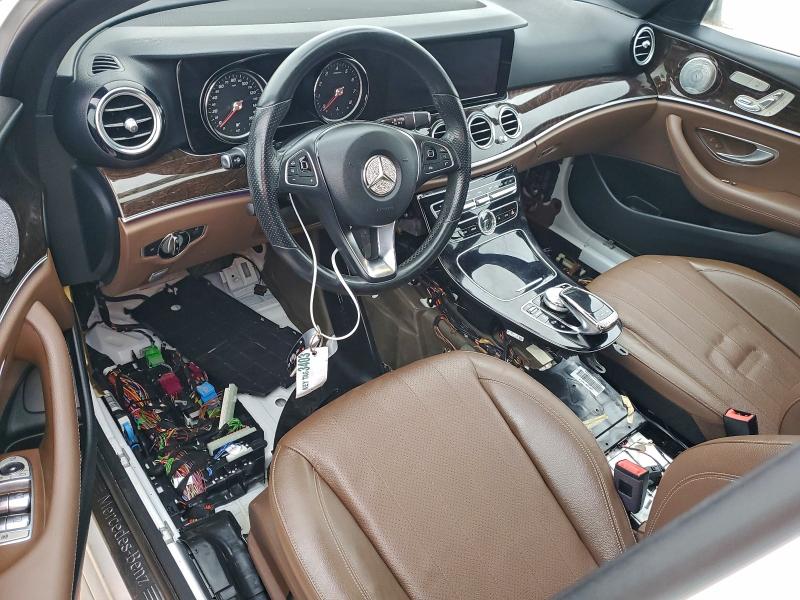 Photo 8 from auction – 2018 MERCEDES-BENZ E 300 with VIN WDDZF4JB6JA425866