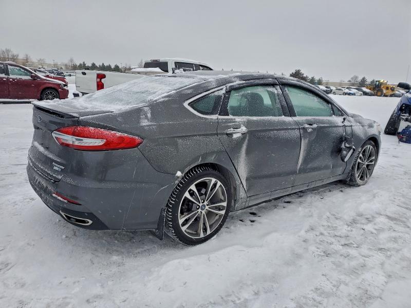 Photo 3 from auction – 2019 FORD FUSION TIT with VIN 3FA6P0D96KR204745