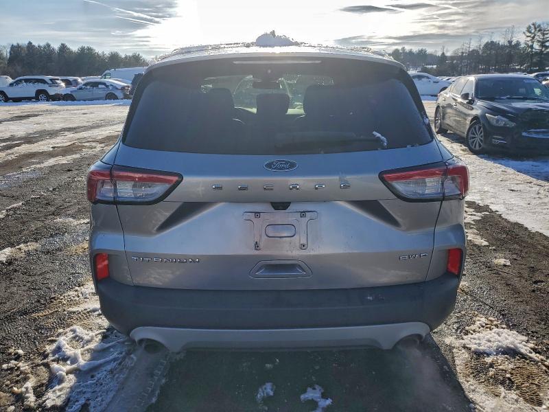 Photo 6 from auction – 2021 FORD ESCAPE with VIN 1FMCU9J97MUA57597