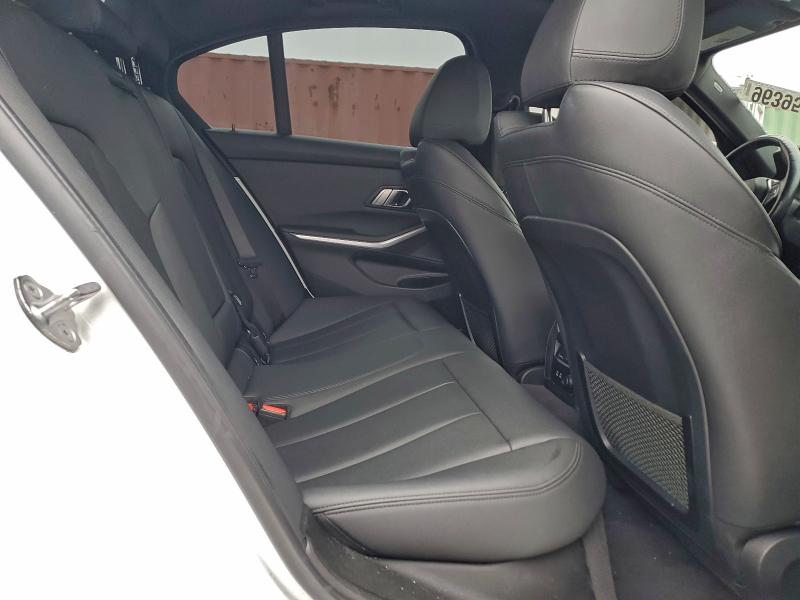 Photo 10 from auction – 2019 BMW 330XI with VIN WBA5R7C51KAJ84922