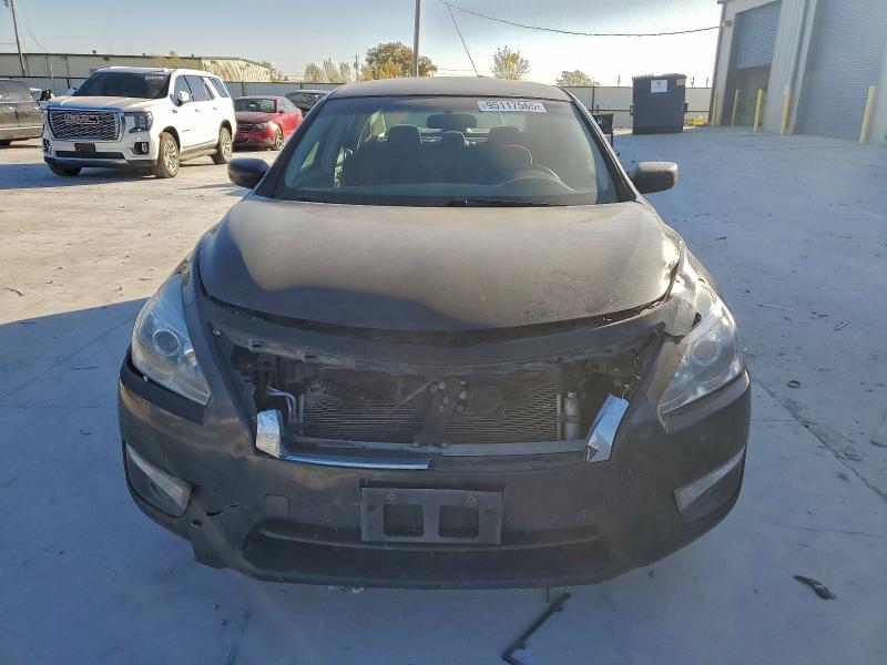 Photo 5 from auction – 2013 NISSAN ALTIMA with VIN 1N4AL3AP5DC169613