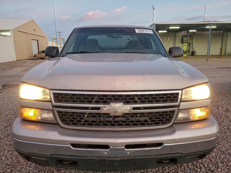 Photo 5 from auction – 2006 CHEVROLET SILVERADO with VIN 1GCEK19B16Z170267