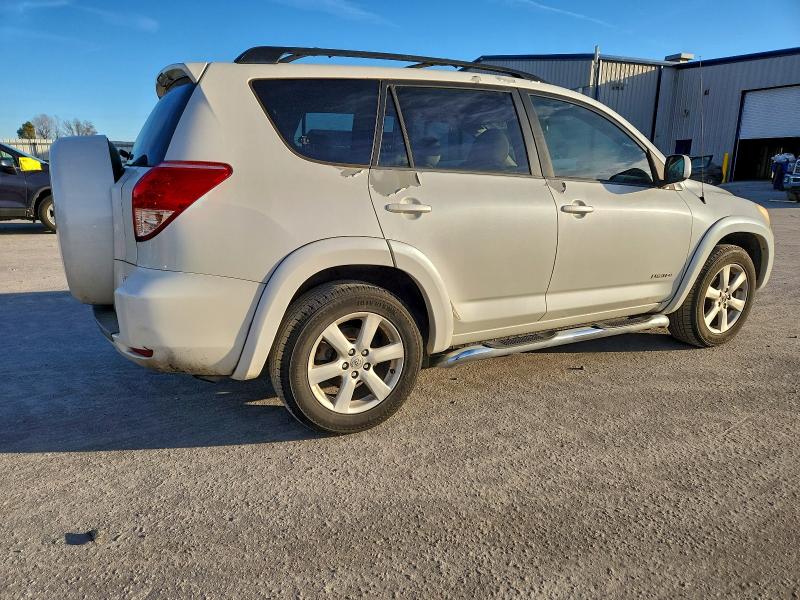 Photo 3 from auction – 2008 TOYOTA RAV4 LIMIT with VIN JTMZD31VX85102895