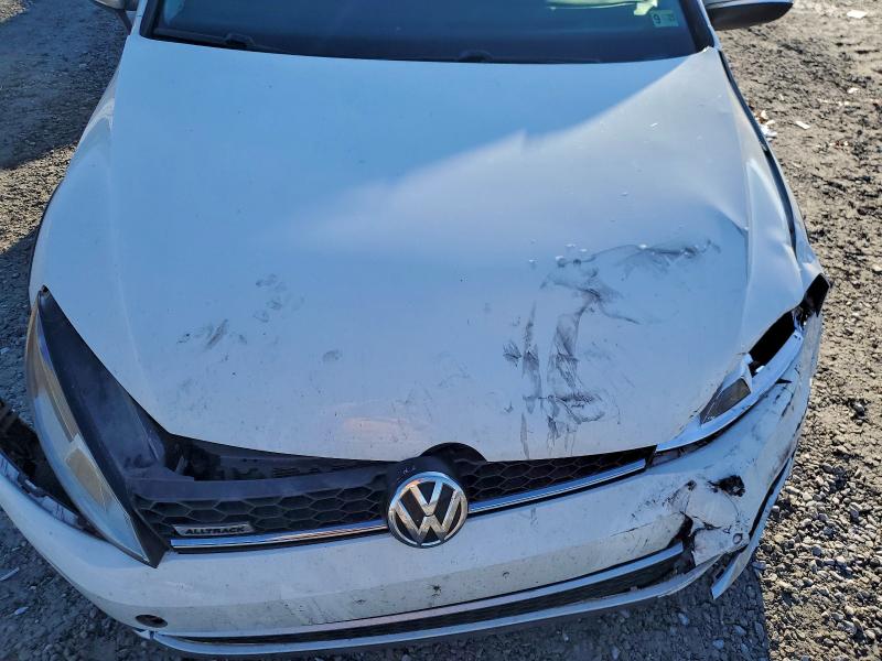 Photo 11 from auction – 2017 VOLKSWAGEN GOLF ALLTRACK with VIN 3VWH17AU3HM540331