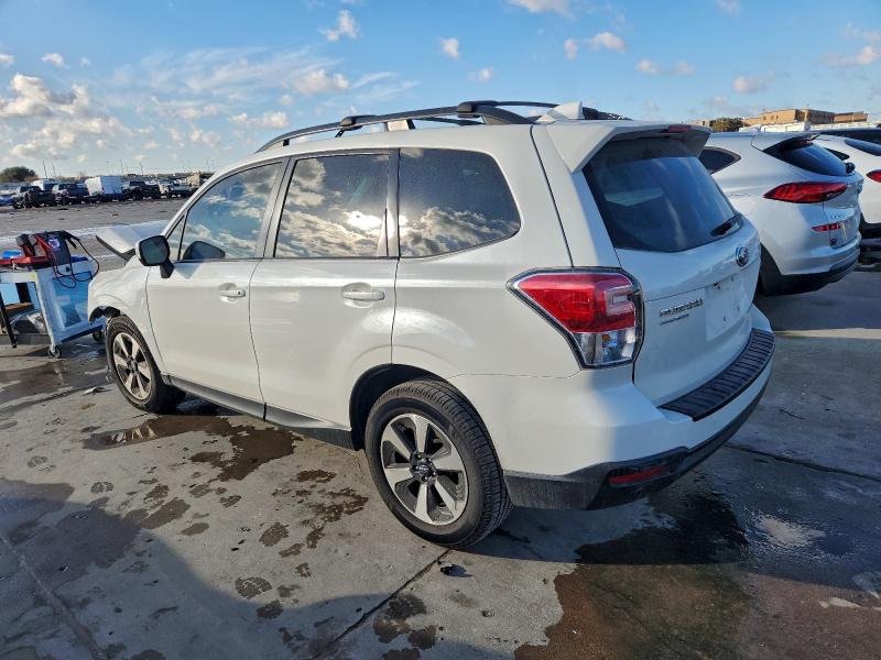 Photo 2 from auction – 2018 SUBARU FORESTER with VIN JF2SJAGC8JH567265