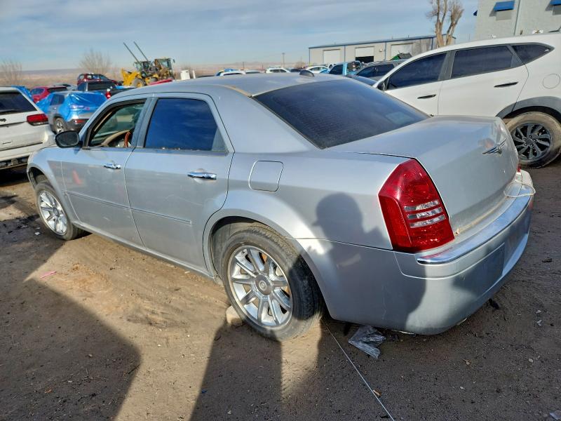 Photo 2 from auction – 2005 CHRYSLER 300C with VIN 2C3AA63H15H522729