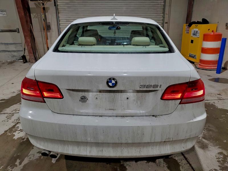 Photo 6 from auction – 2009 BMW 328 XI with VIN WBAWC33539PU83429