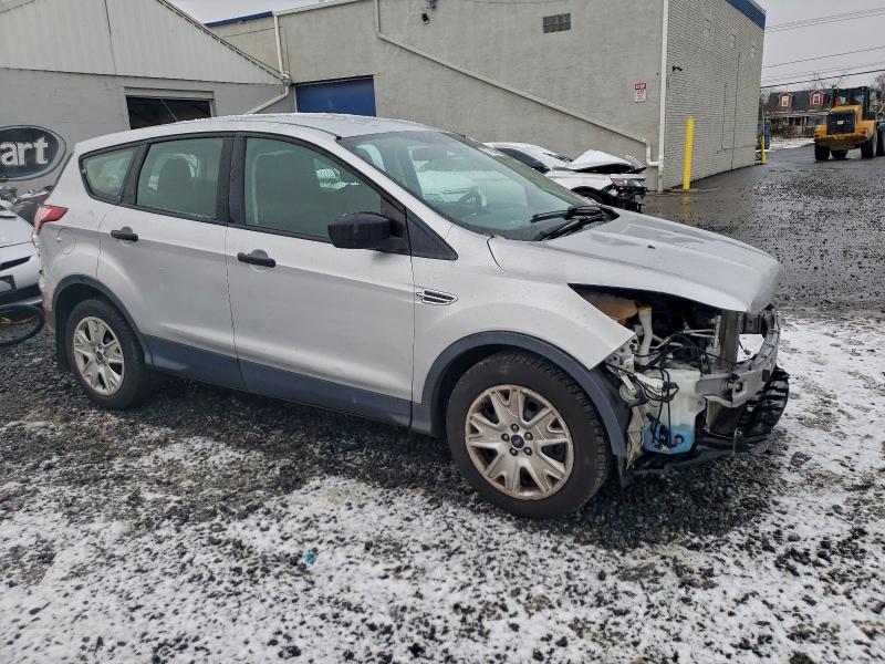 Photo 4 from auction – 2015 FORD ESCAPE S with VIN 1FMCU0F76FUA72288
