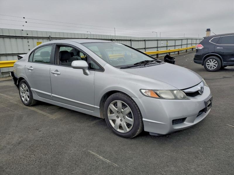 Photo 4 from auction – 2009 HONDA CIVIC LX with VIN 19XFA16569E049529