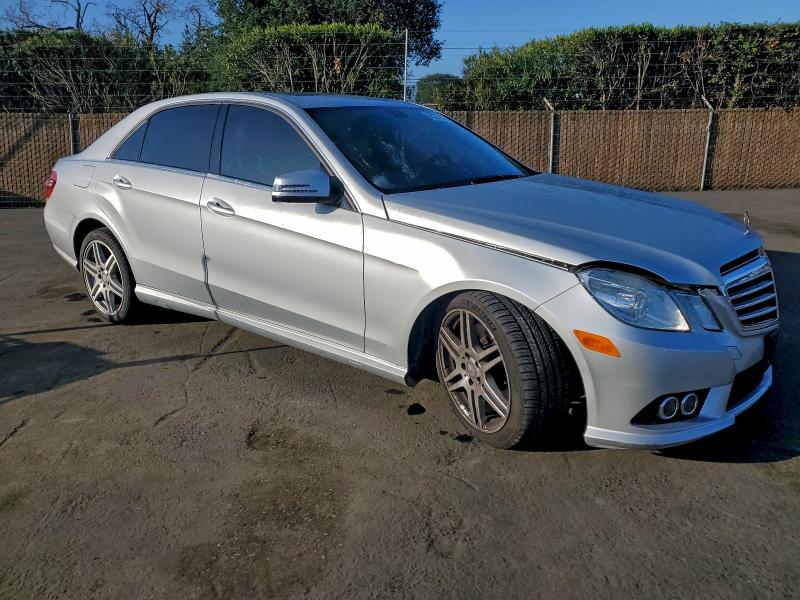 Photo 4 from auction – 2010 MERCEDES-BENZ E 550 with VIN WDDHF7CB4AA132851