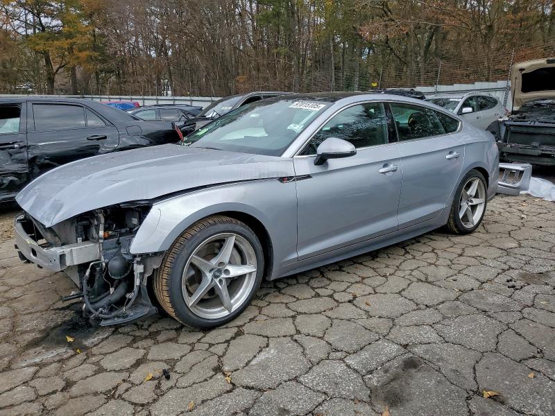 AUDI A5 PREMIUM 2018 z numerem VIN WAUENCF53JA114434 - Zdjęcie z aukcji