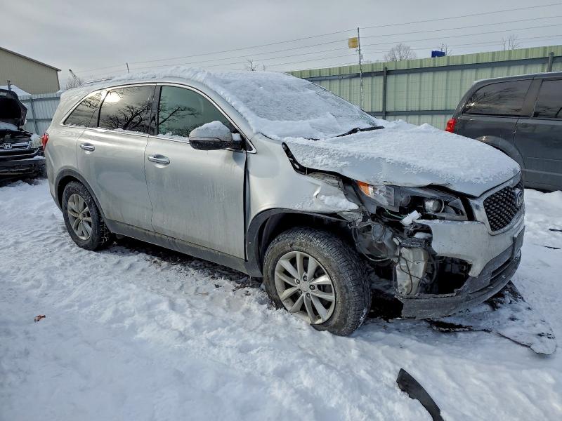 Photo 4 from auction – 2016 KIA SORENTO LX with VIN 5XYPG4A33GG005269