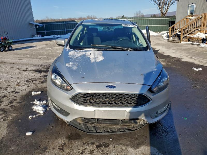 Photo 5 from auction – 2017 FORD FOCUS SEL with VIN 1FADP3H24HL256128