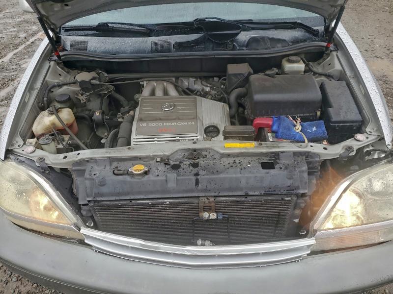 Photo 12 from auction – 2001 LEXUS RX 300 with VIN JTJGF10UX10102412