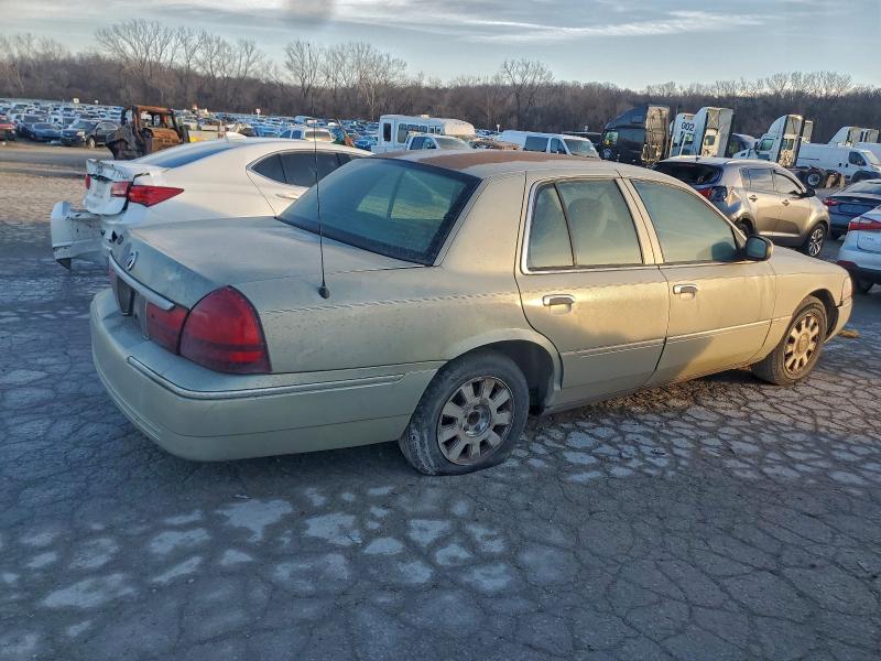 Photo 3 from auction – 2005 MERCURY GRAND MARQ with VIN 2MEFM75W25X654638