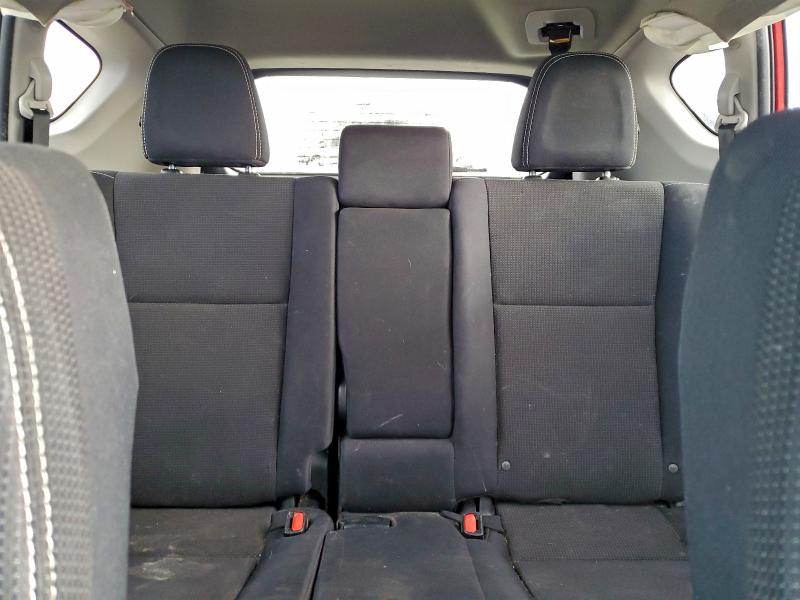 Photo 10 from auction – 2016 TOYOTA RAV4 XLE with VIN 2T3RFREV5GW440428