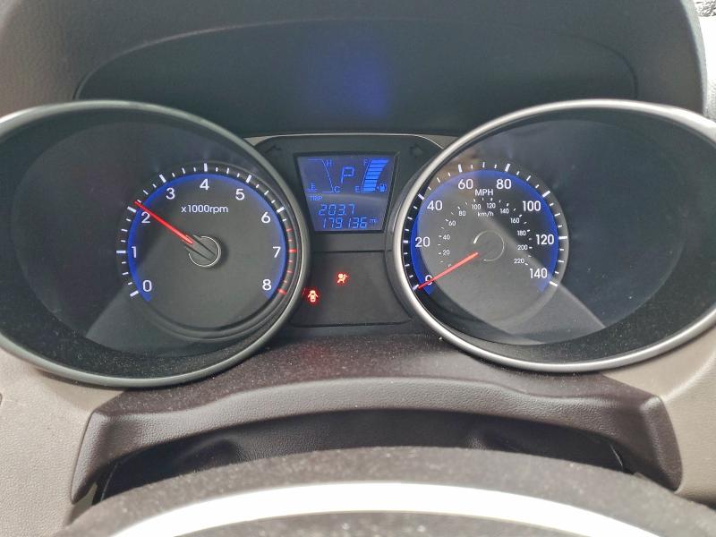 Photo 9 from auction – 2011 HYUNDAI TUCSON GLS with VIN KM8JU3AC5BU125585