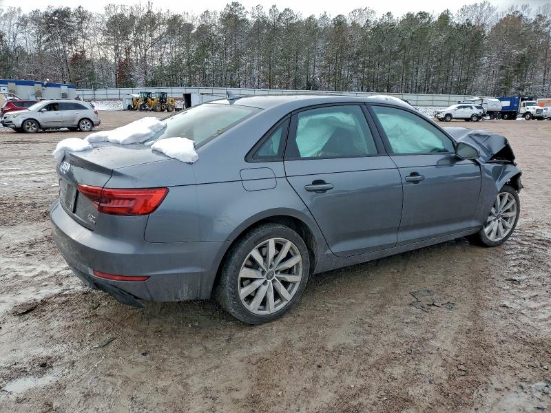 Photo 3 from auction – 2017 AUDI A4 PREMIUM with VIN WAUANAF44HA163369
