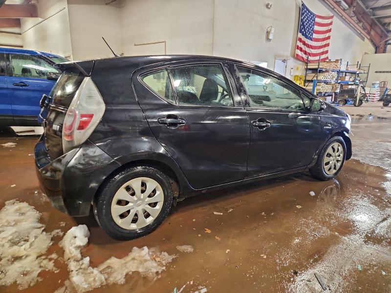 Photo 3 from auction – 2013 TOYOTA PRIUS C with VIN JTDKDTB3XD1036901