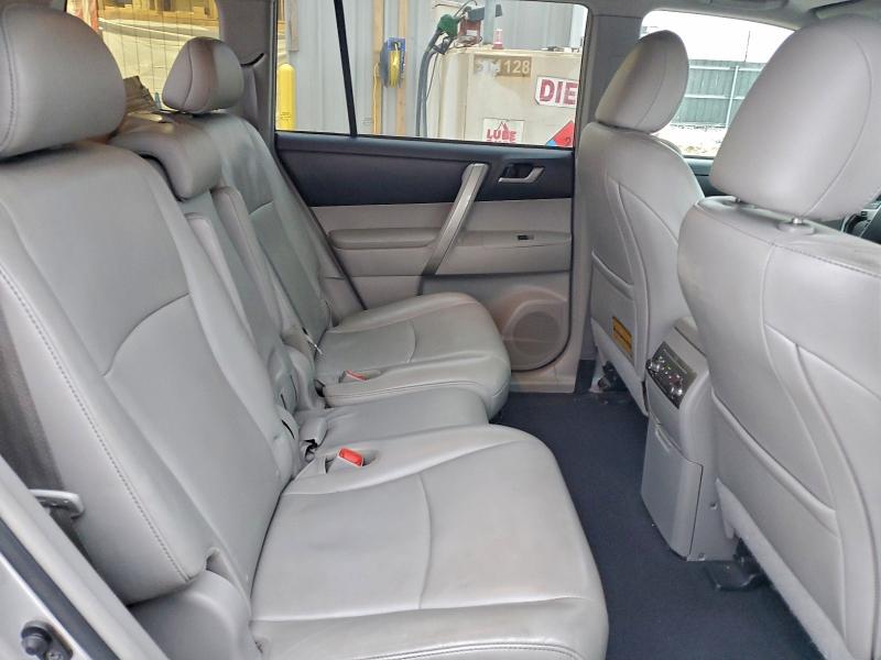 Photo 11 from auction – 2013 TOYOTA HIGHLANDER with VIN 5TDZK3EH3DS094816