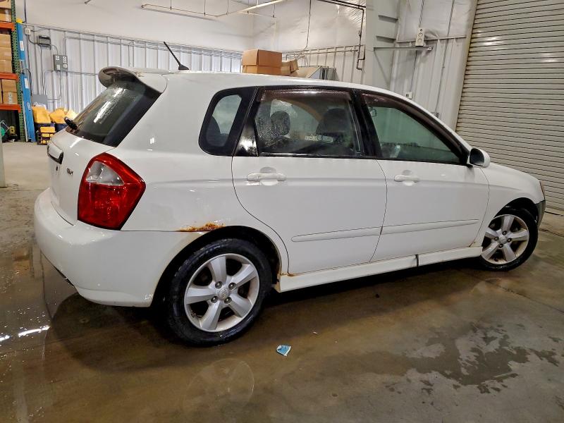 Photo 3 from auction – 2008 KIA SPECTRA5 5 with VIN KNAFE161085011738