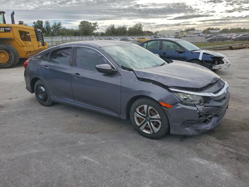 Photo 4 from auction – 2018 HONDA CIVIC with VIN 2HGFC2F58JH580399