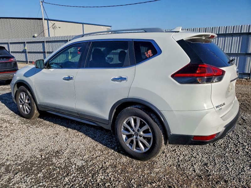 Photo 2 from auction – 2019 NISSAN ROGUE S with VIN 5N1AT2MT4KC829579