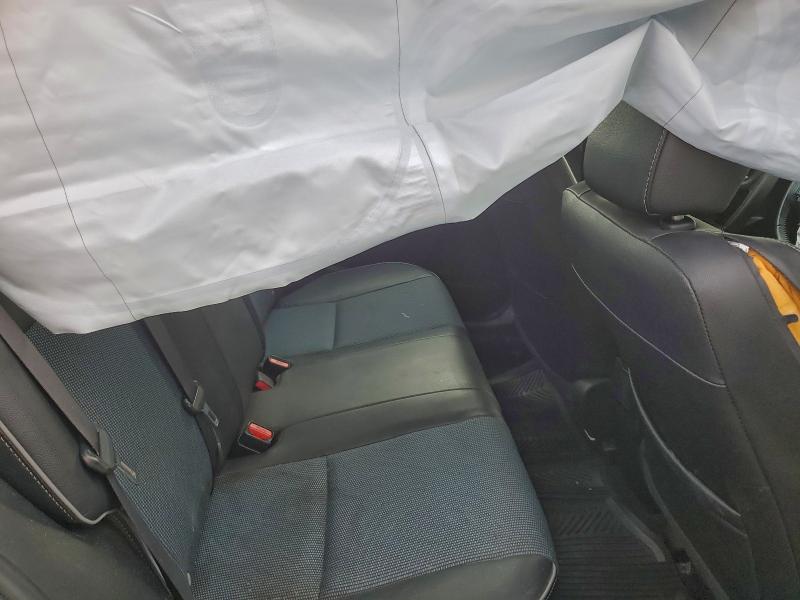 Photo 11 from auction – 2014 TOYOTA COROLLA L with VIN 2T1BURHE4EC180033