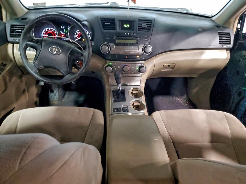 Photo 8 from auction – 2011 TOYOTA HIGHLANDER with VIN 5TDBK3EH3BS063242