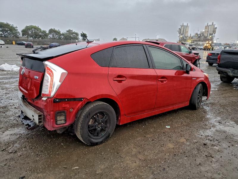 Foto 3 de la subasta – 2013 TOYOTA PRIUS con VIN JTDKN3DU1D5545321