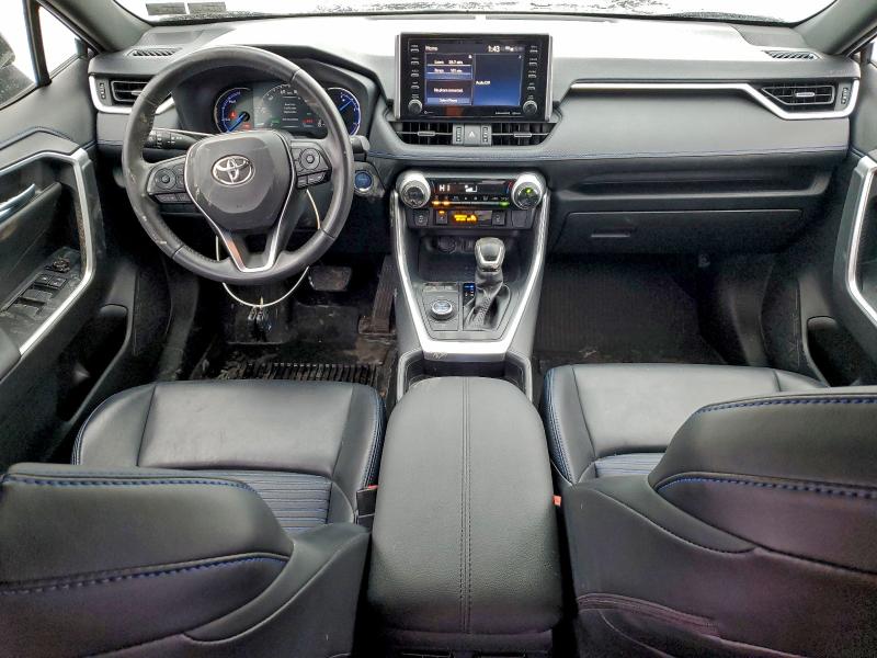 Photo 8 from auction – 2020 TOYOTA RAV4 XSE with VIN JTMEWRFV9LJ034707