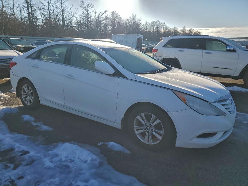Photo 4 from auction – 2012 HYUNDAI SONATA GLS with VIN 5NPEB4AC0CH417013