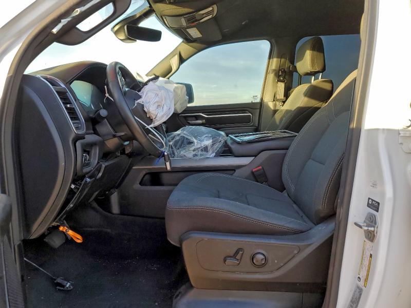 Foto 7 de la subasta – 2024 RAM 1500 BIG H con VIN 1C6RREFT7RN214602