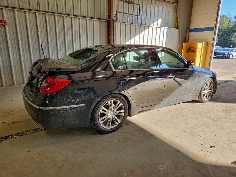 Photo 3 from auction – 2012 HYUNDAI GENESIS with VIN KMHGC4DD6CU194861
