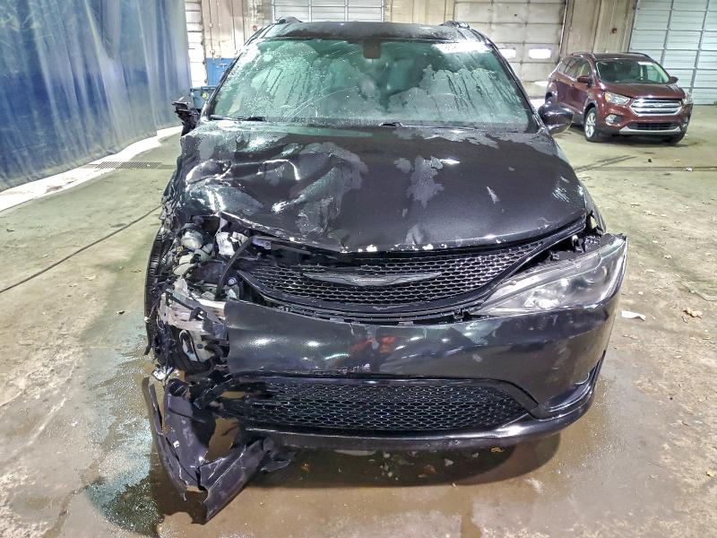 Photo 5 from auction – 2018 CHRYSLER PACIFICA T with VIN 2C4RC1FG5JR226888