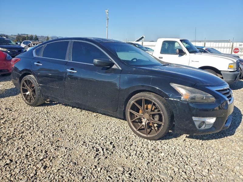 Photo 4 from auction – 2013 NISSAN ALTIMA 2.5 with VIN 1N4AL3AP3DN457277